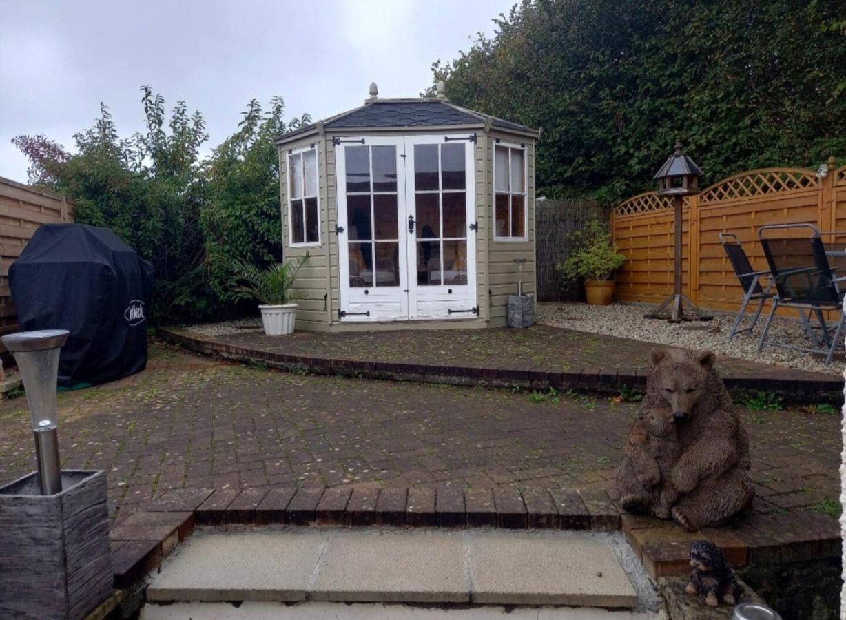 Self Contained Garden Annexe In Bodmin Apartment Exterior photo